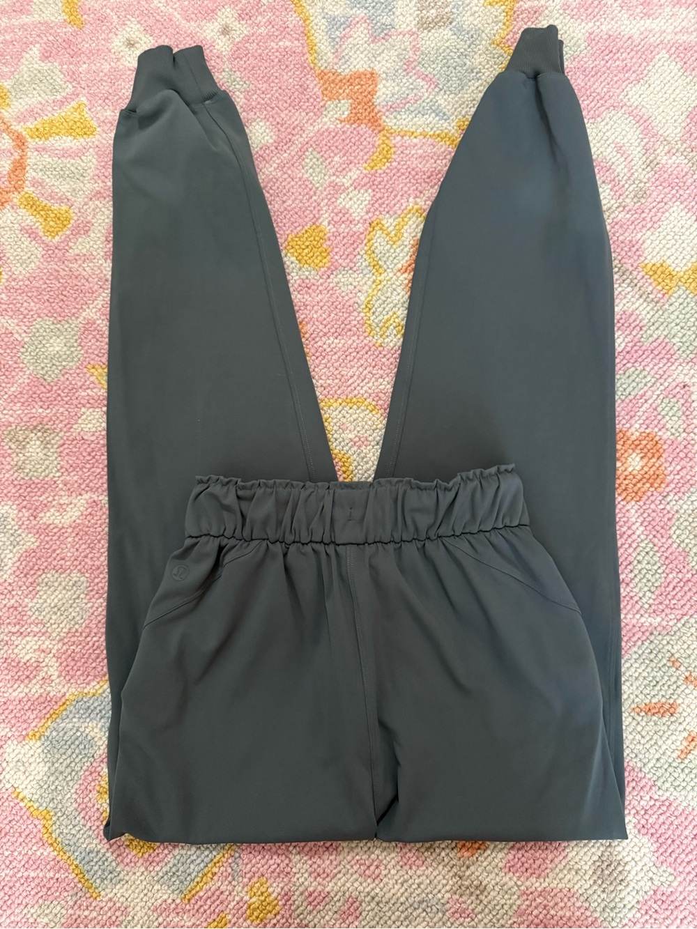 Lululemon Stretch High-Rise Jogger *Full Length - Picture 3 of 6